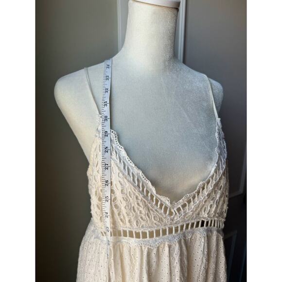 Altar'd state lace white dress Size Medium - Picture 2 of 9
